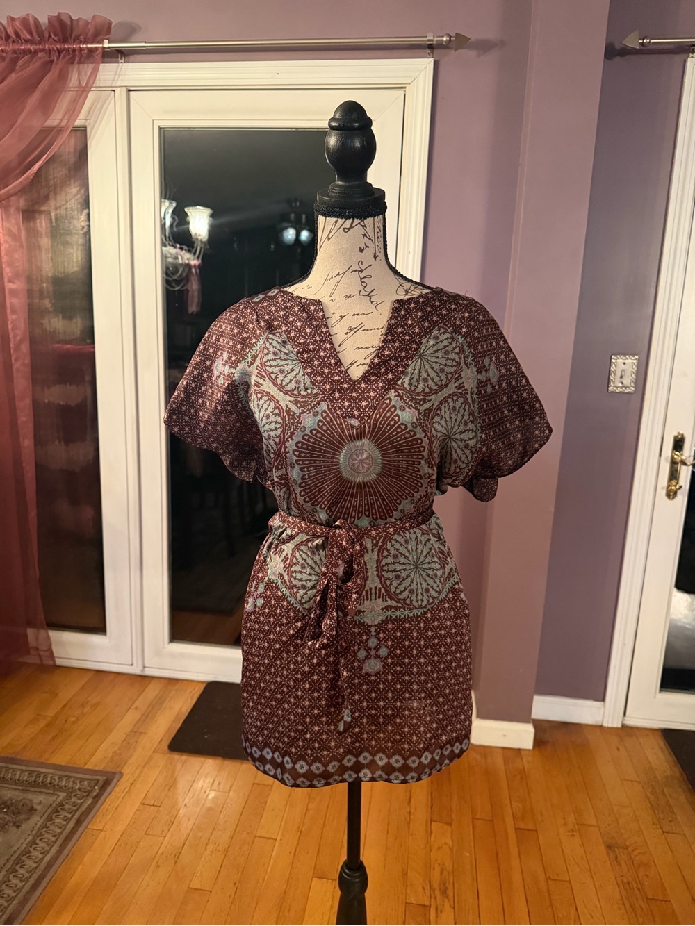 Vintage Y2K forever 21 Boho Maroon and Dusty Blue Medallion Print with Belt - Picture 2 of 6